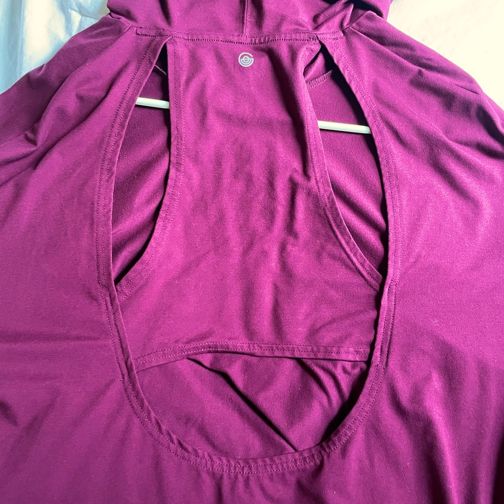 Hollister/ gilly hicks racer back light weight hoodies in maroon.